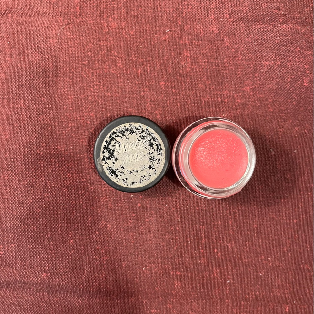 Lush cosmetics Amelie solid perfume